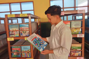 Koleksi Buku dan Media